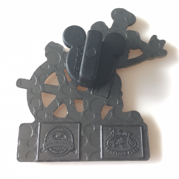 Disney Mickey Mouse Brass Pin Collectible Trading - Picture 2 of 3